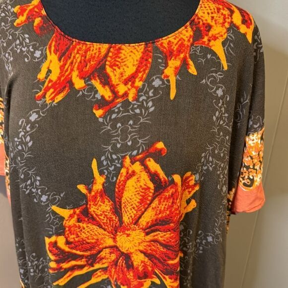 Bati-One Original flowy floral print kaftan. One size. - Picture 3 of 6